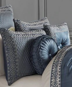 J. Queen New York shop -J. Queen New York shop unnamed file 12