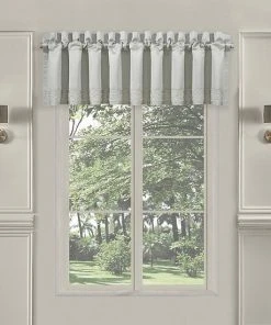 Five Queens Court Nouveau Window Straight Valance