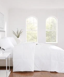 Five Queens Court Elegance Down-Alternative Comforter -J. Queen New York shop unnamed file 1481