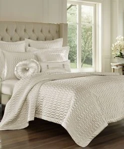 Five Queens Court Saranda Quilt Or Sham Natural