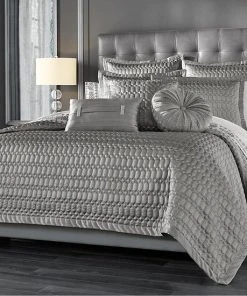 Five Queens Court Lafayette Tufted Round Throw Pillow -J. Queen New York shop unnamed file 1593