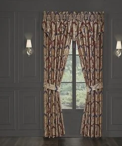 J. Queen New York shop -J. Queen New York shop unnamed file 1712