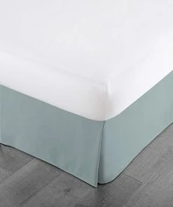 Five Queens Court Vance 4-piece Comforter Set -J. Queen New York shop unnamed file 28