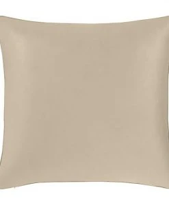 Five Queens Court Lincoln Quilt Set With Shams -J. Queen New York shop unnamed file 296