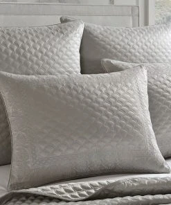 Five Queens Court Lincoln Quilt Set And Shams -J. Queen New York shop unnamed file 304