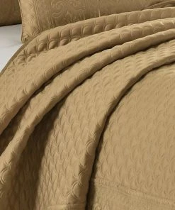 Five Queens Court Lincoln Quilt Set With Shams -J. Queen New York shop unnamed file 309