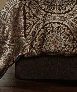 Five Queens Court Jeremy Comforter Set With Shams -J. Queen New York shop unnamed file 31