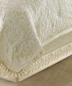 Five Queens Court Maddison Comforter Set With Shams -J. Queen New York shop unnamed file 481