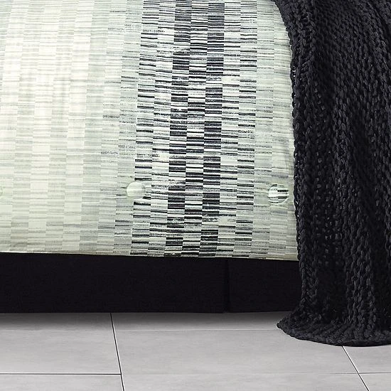 Five Queens Court Fulton Comforter Set Blue 5 Five Queens Court Fulton Comforter Set Blue - Image 3