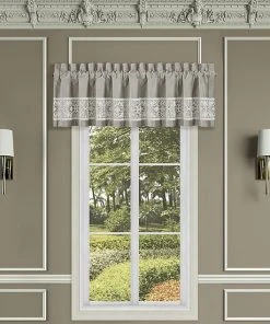 Five Queens Court Othello Linen Window Straight Valance