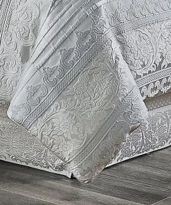 Five Queens Court Rivas Comforter Set With Shams -J. Queen New York shop unnamed file 753