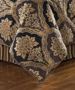 Five Queens Court Reilly 4-piece Comforter Set 7 Five Queens Court Reilly 4-piece Comforter Set -J. Queen New York shop unnamed file 777