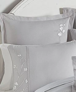 Five Queens Court Cherie Euro Sham 7 Five Queens Court Cherie Euro Sham -J. Queen New York shop unnamed file 955